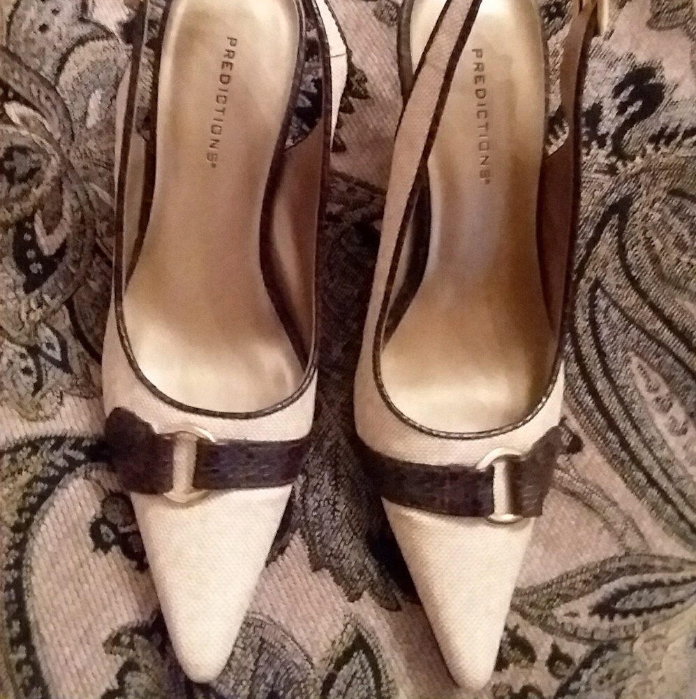 Size 5 Classic 1 inch heel.